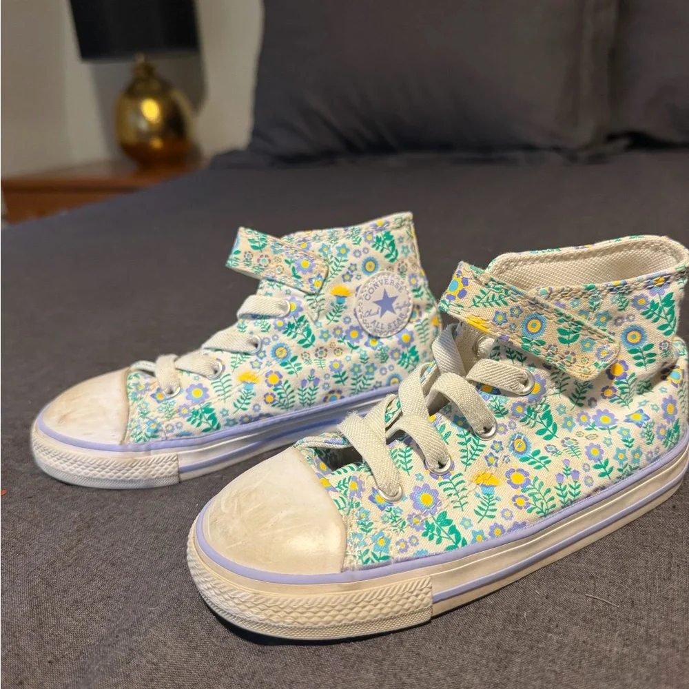 Converse Kids Floral High-Top Sneakers - White/Green/Yellow (size 10)